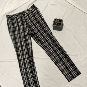 Crop plaid pants